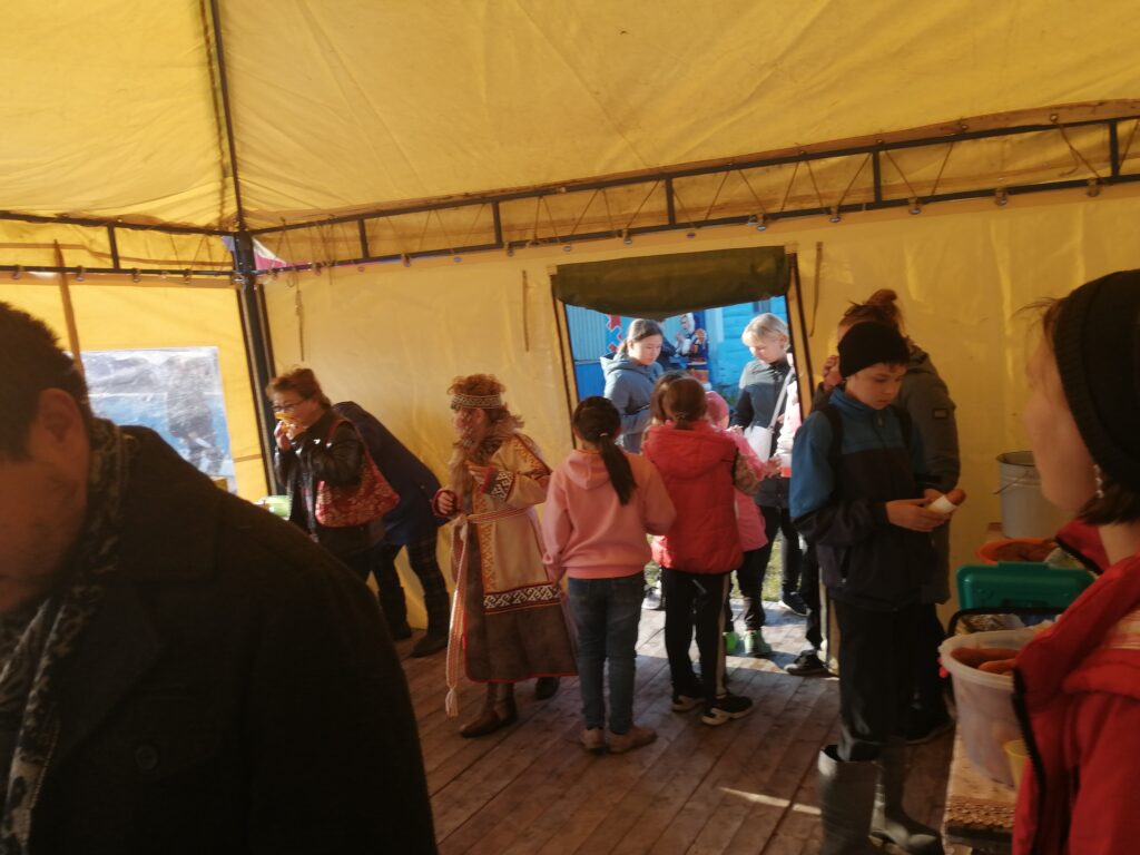 Кулинарный конкурс - выставка "Угощение в День рождения"