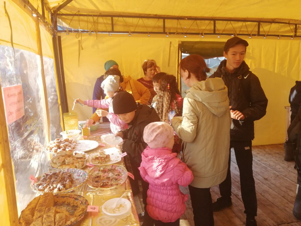 Кулинарный конкурс - выставка "Угощение в День рождения"