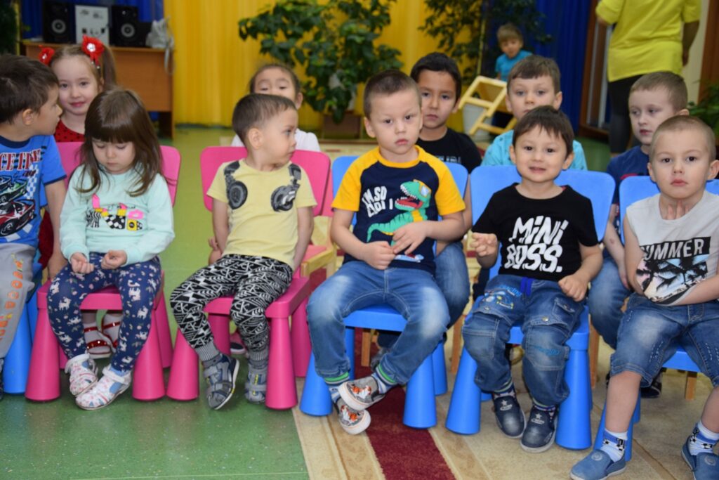 Показ-записи-кукольного-спектакля-в-детском-саду-с-Караул-1